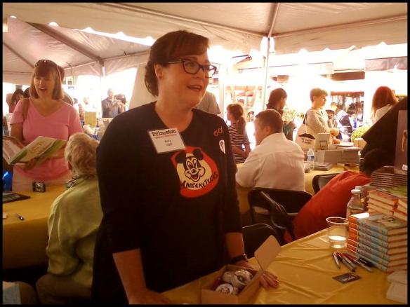 Kelly Light 1-framed