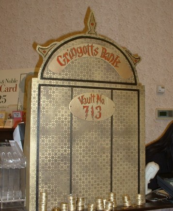 B&N Union Sq -Gringotts register closeup